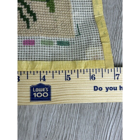 Vintage Needlepoint Red Pink Flowers Completed Finished Unframed 7"x9" - Picture 5 of 6